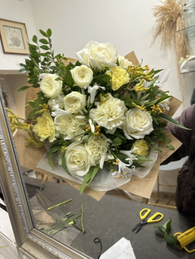 Candle cream Product Image